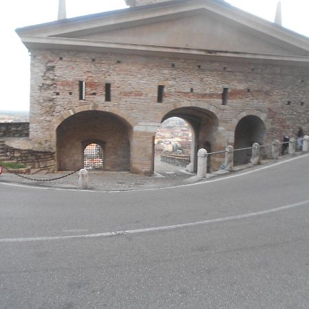 La Maison Des Artistes Bergamo Exterior foto