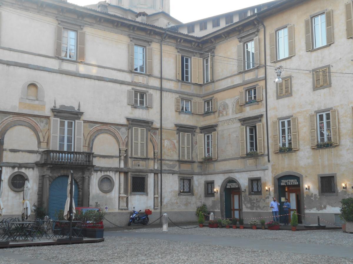 La Maison Des Artistes Bergamo Exterior foto
